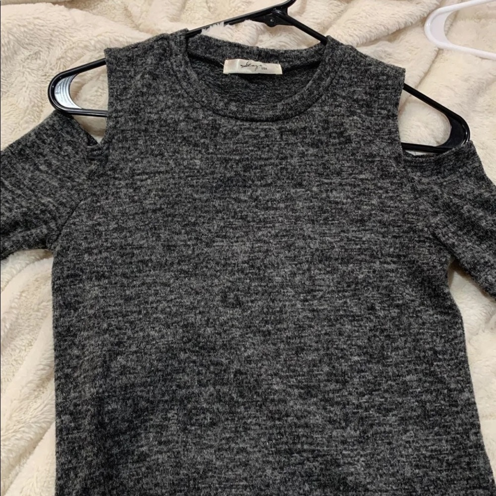 Sweater - Picture 2 of 4